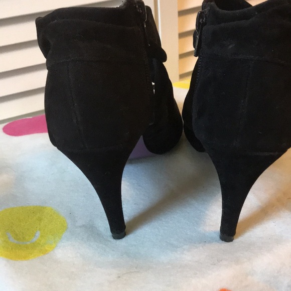 Miss me black faux suede heels size 8 - Picture 3 of 5